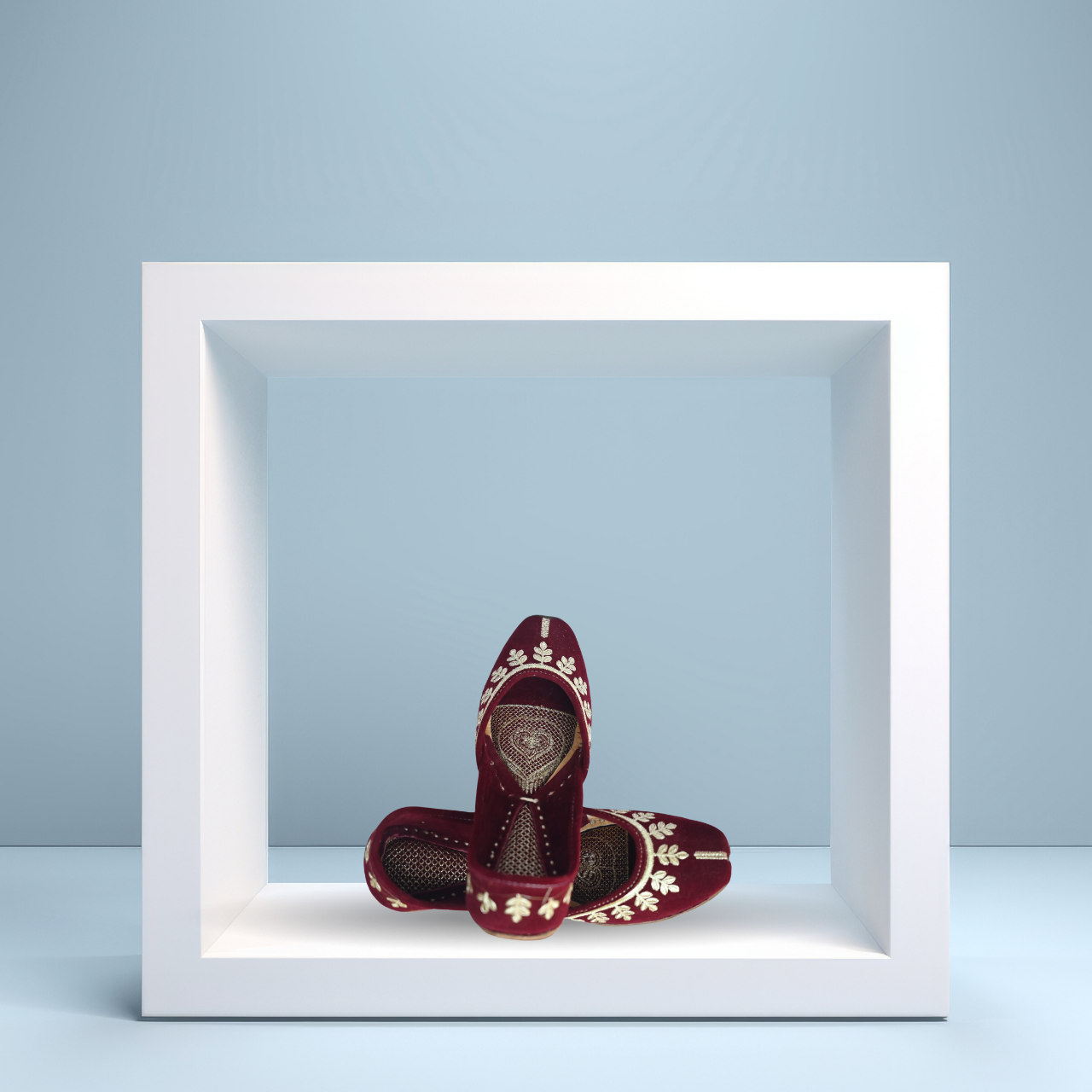 Maroon Designer Juttis